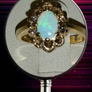 **Vintage**Real Opal & Diamond Ring